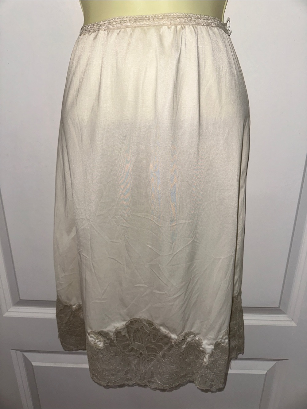 Vintage 60s Cream/Ivory Lace Half Slip with Tan Lace Hem